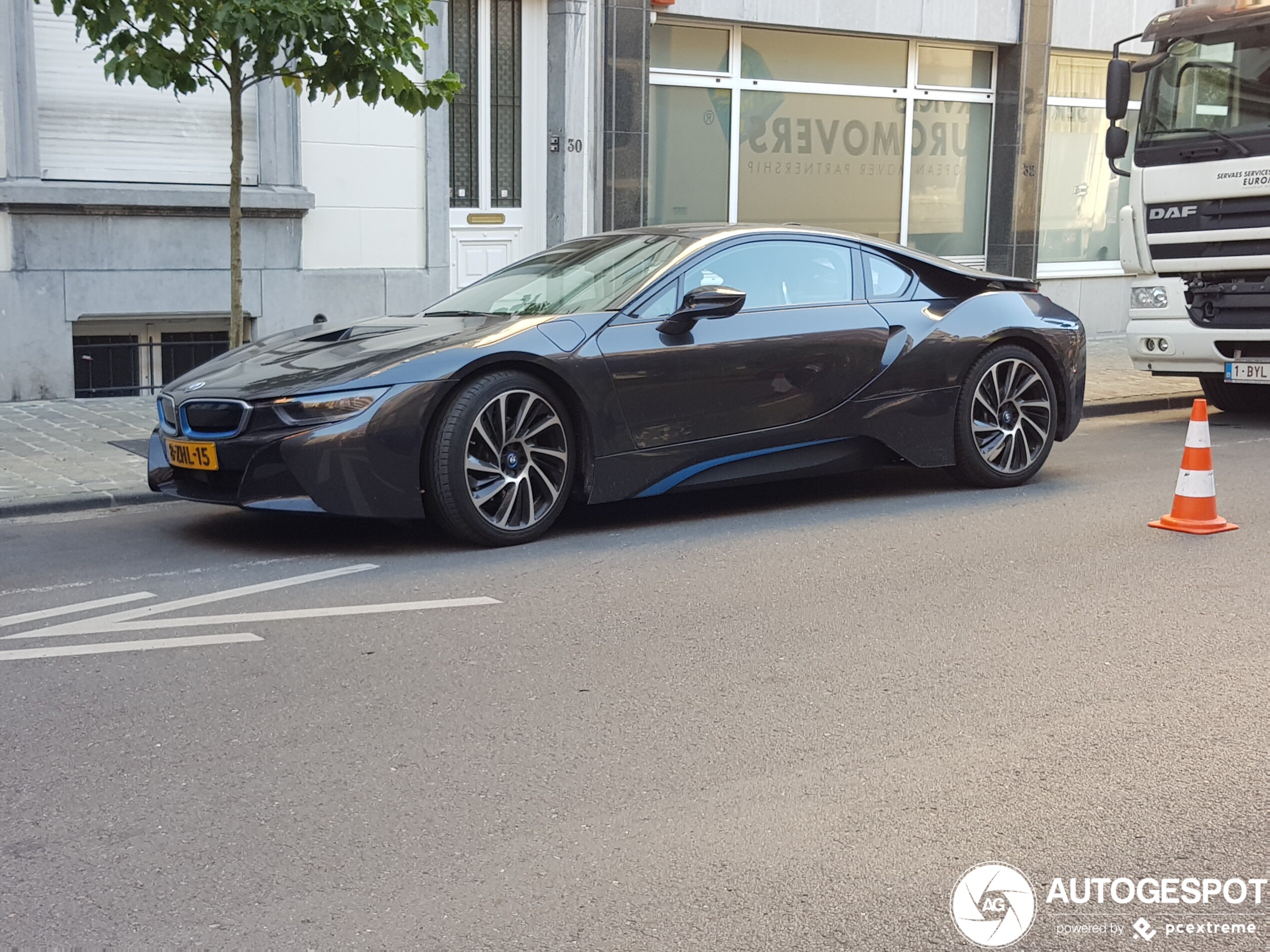 BMW i8