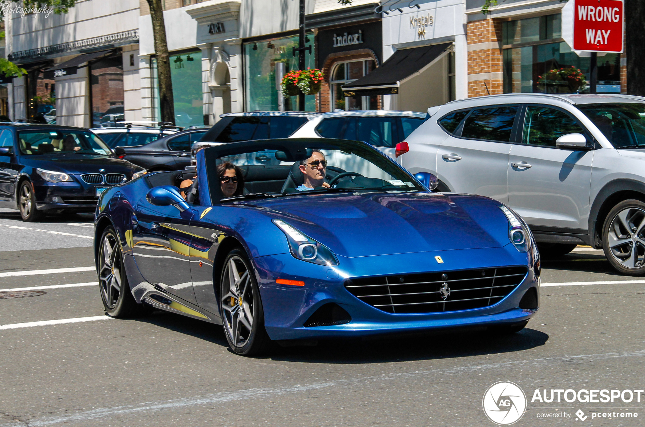 Ferrari California T