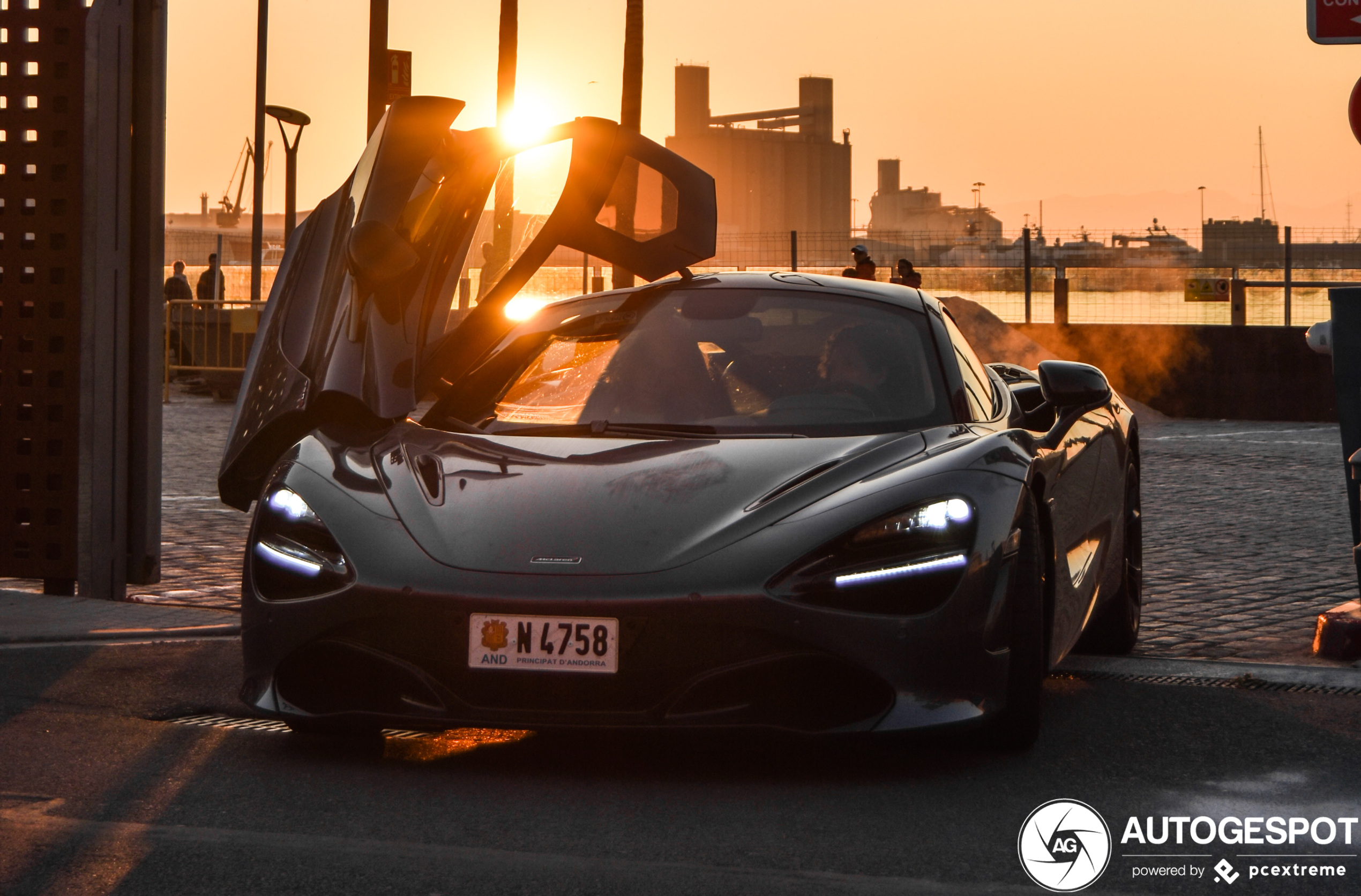 McLaren 720S