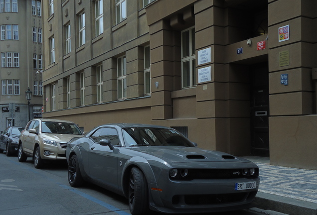 Dodge Challenger SRT Hellcat Widebody