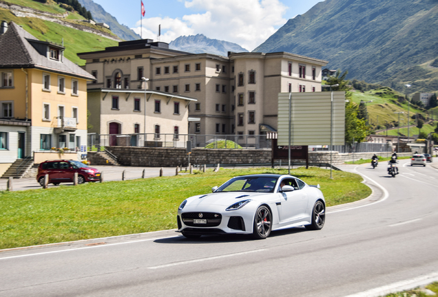 Jaguar F-TYPE SVR Coupé