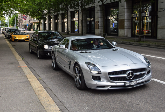 Mercedes-Benz SLS AMG