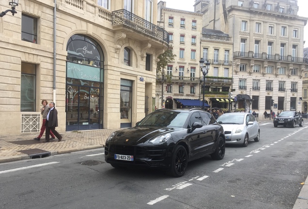 Porsche 95B Macan Turbo