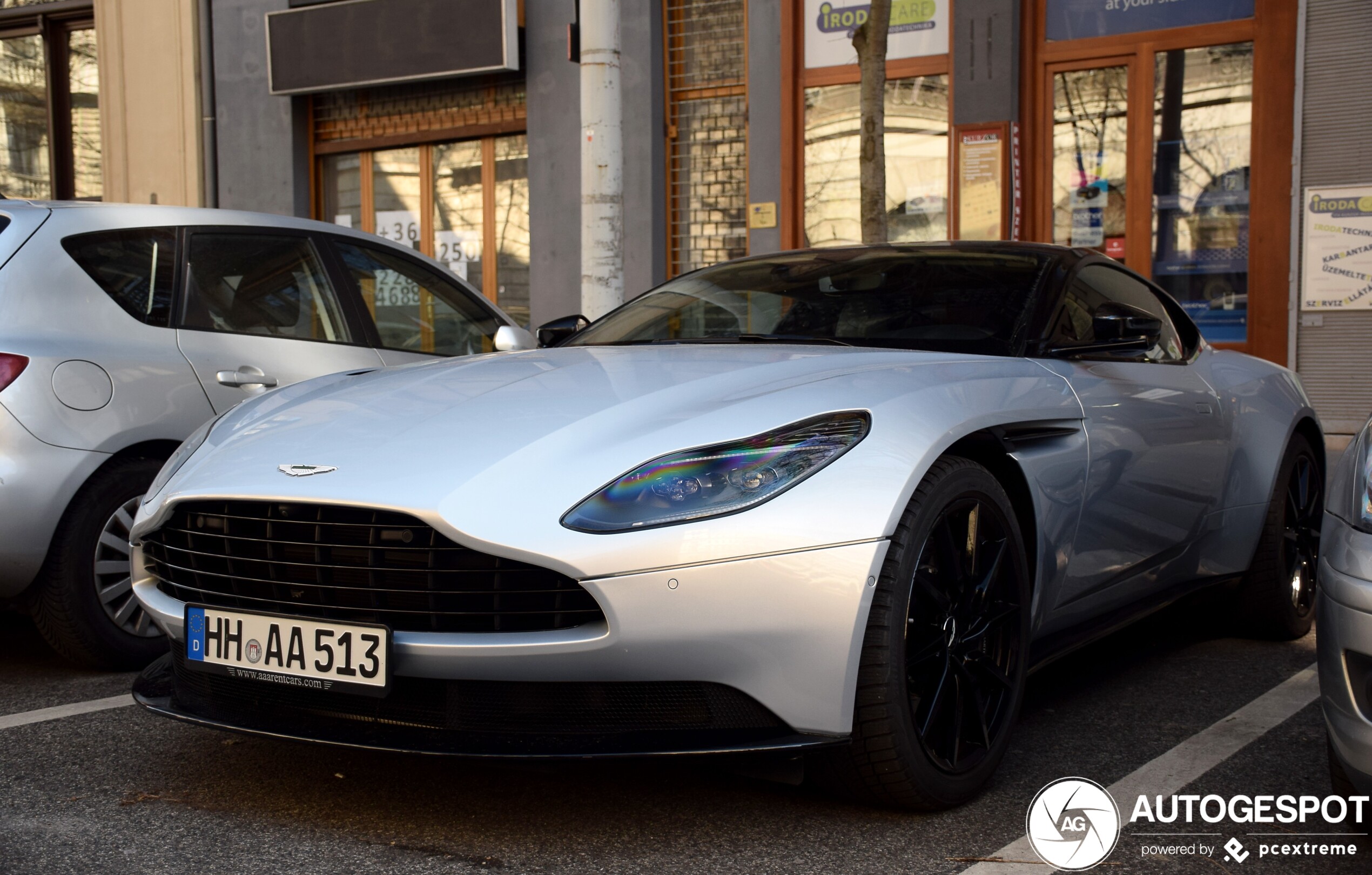 Aston Martin DB11 V8