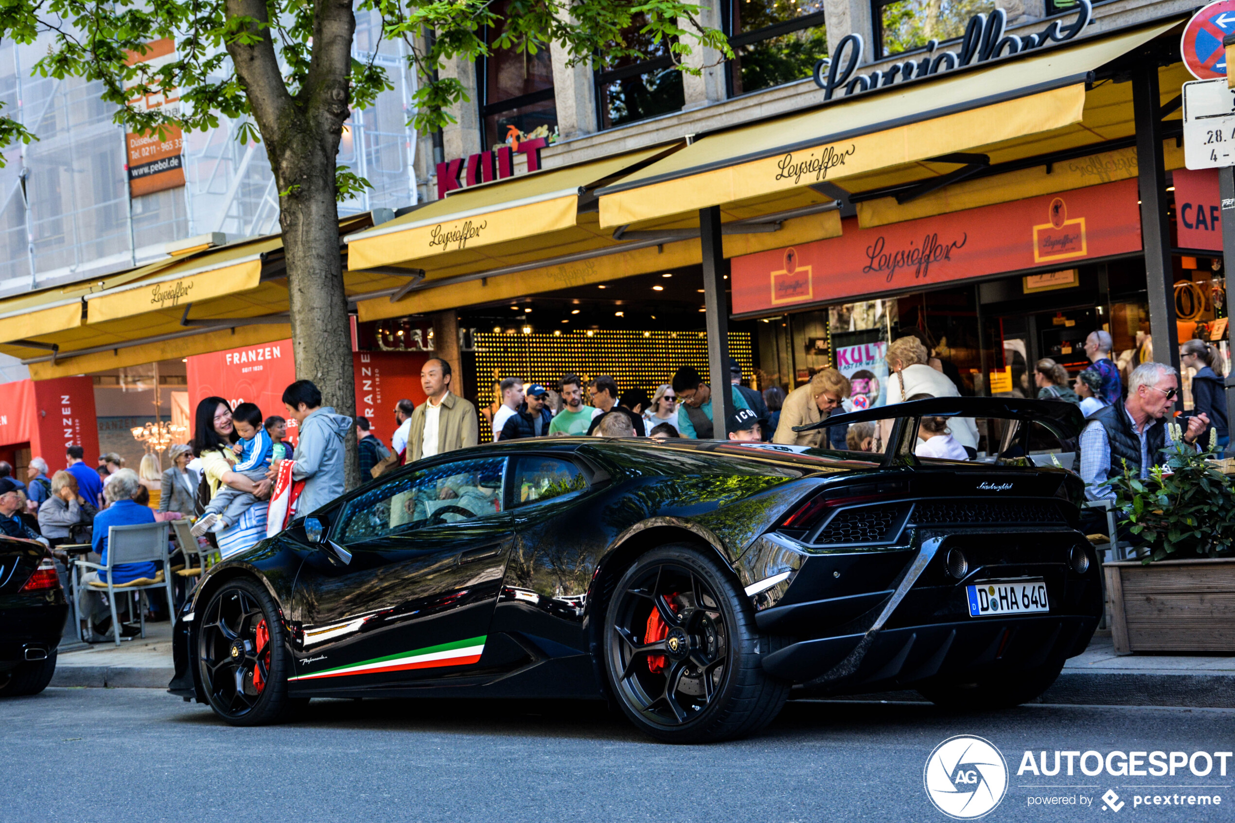 Lamborghini Huracán LP640-4 Performante