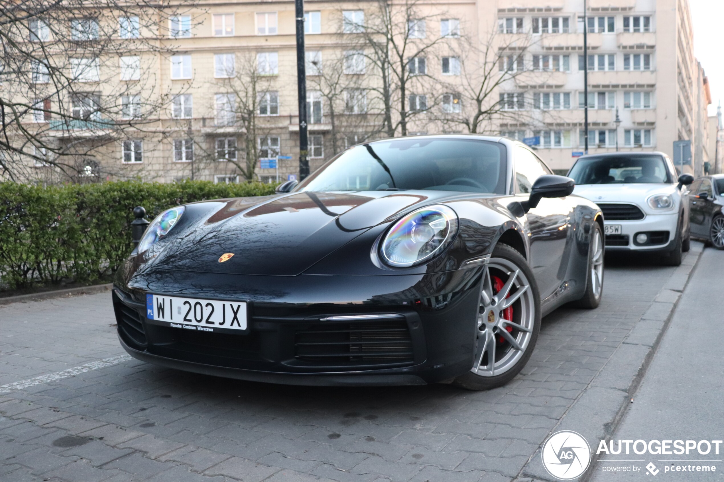 Porsche 992 Carrera 4S