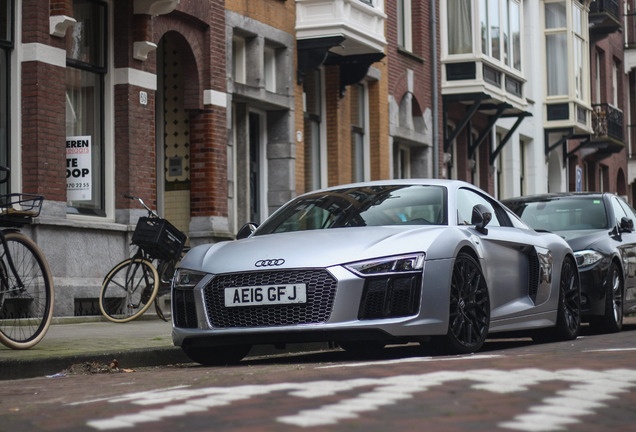 Audi R8 V10 Plus 2015