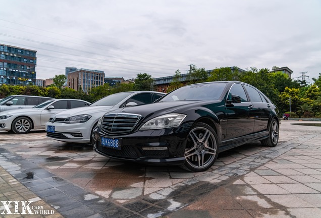 Mercedes-Benz S 65 AMG V221 2010