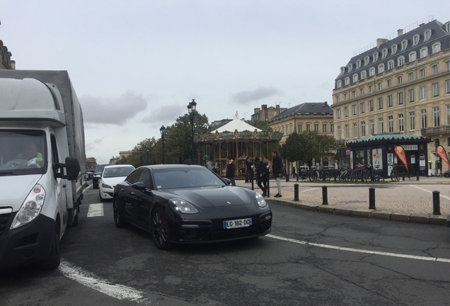 Porsche 971 Panamera Turbo