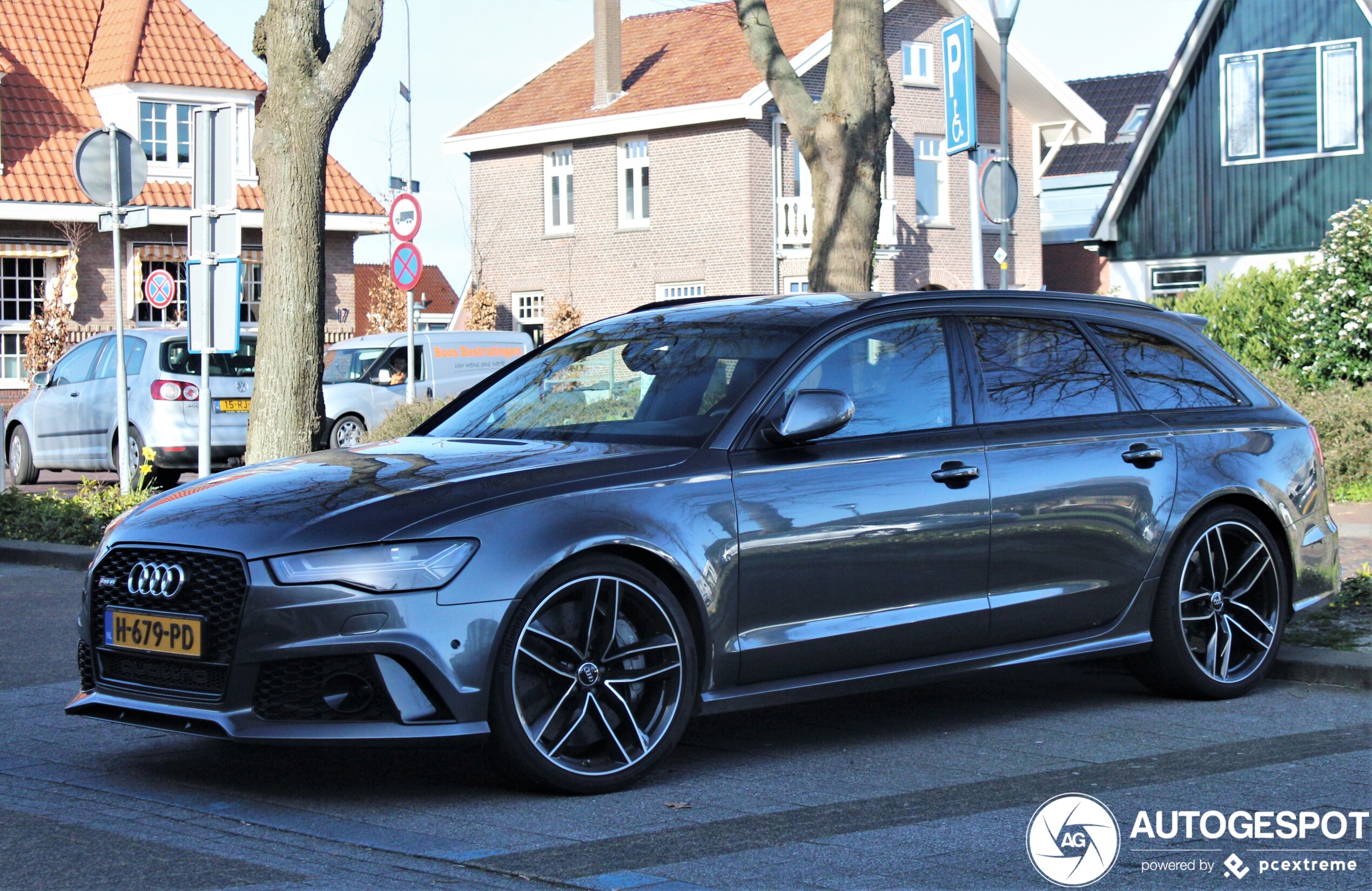 Audi RS6 Avant C7 2015