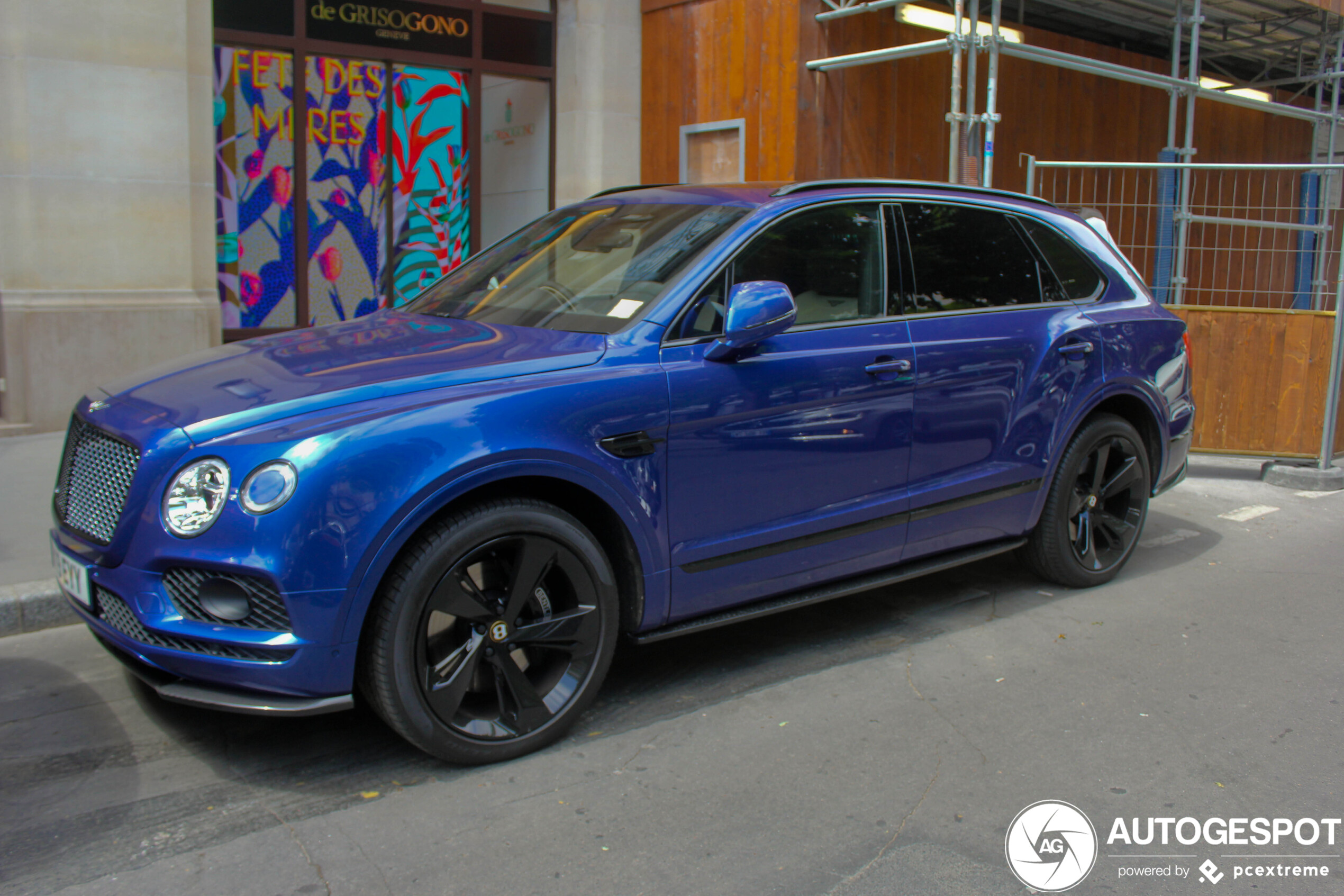 Bentley Bentayga V8