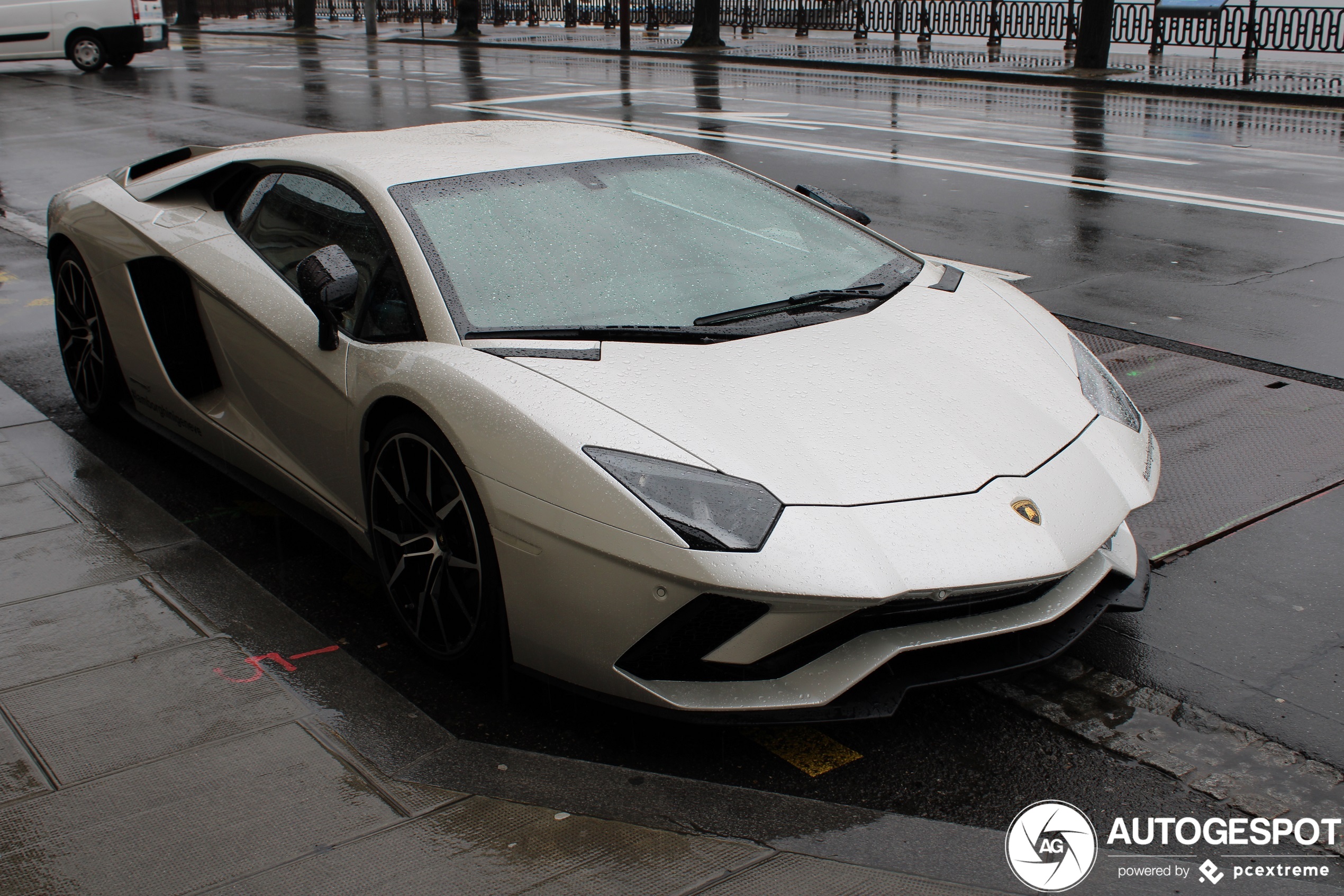 Lamborghini Aventador S LP740-4