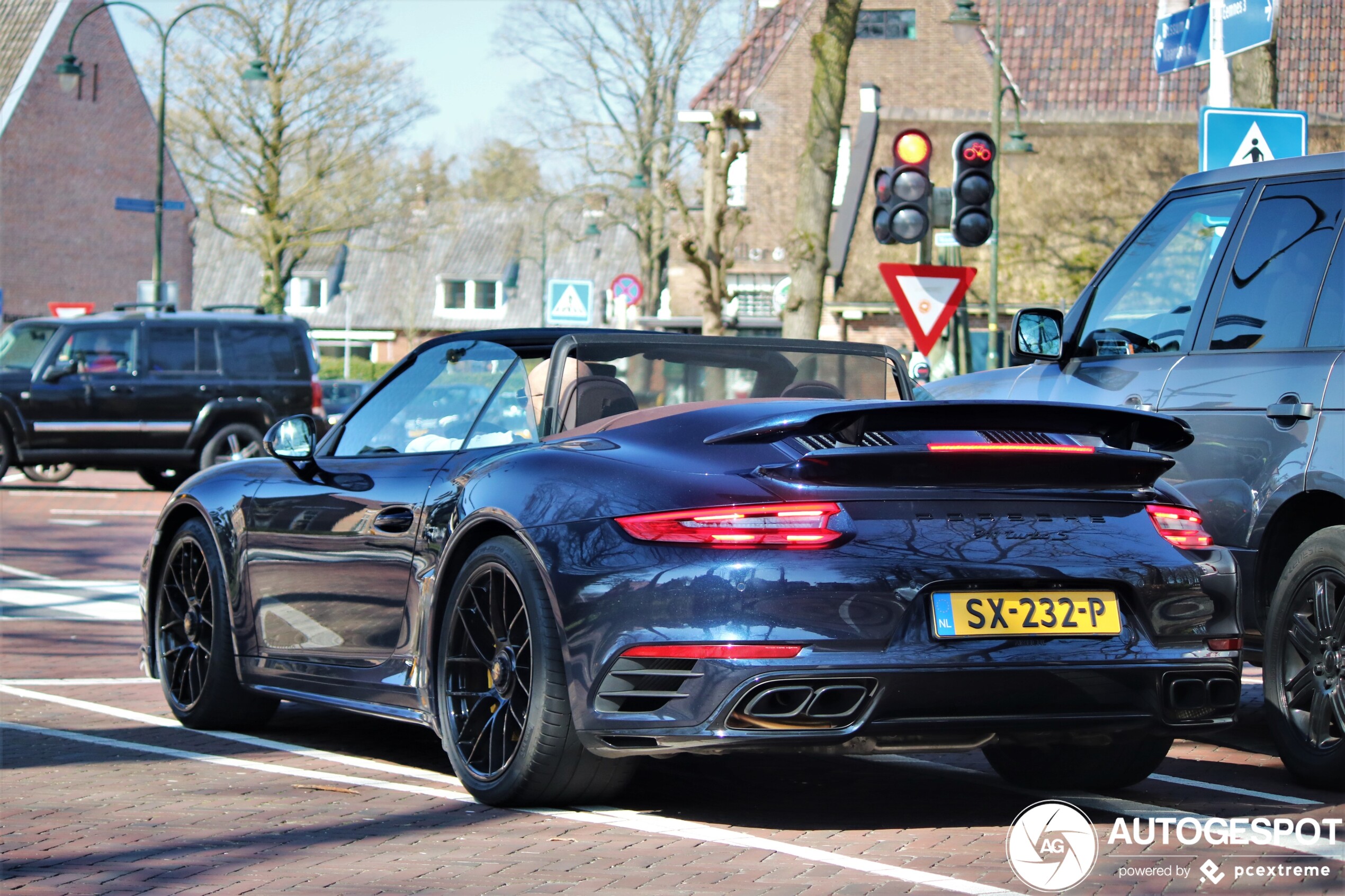 Porsche 991 Turbo S Cabriolet MkII