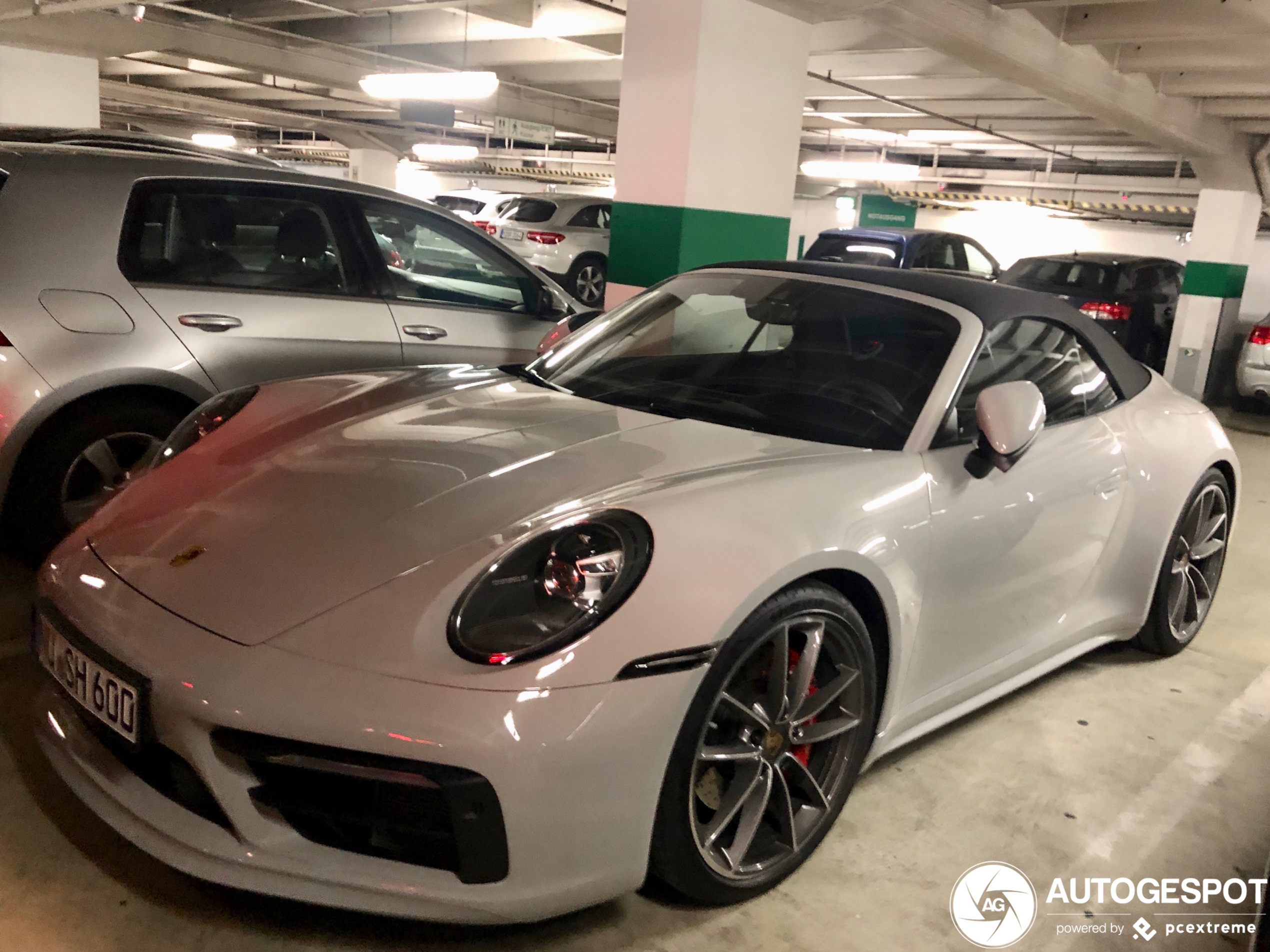 Porsche 992 Carrera 4S Cabriolet