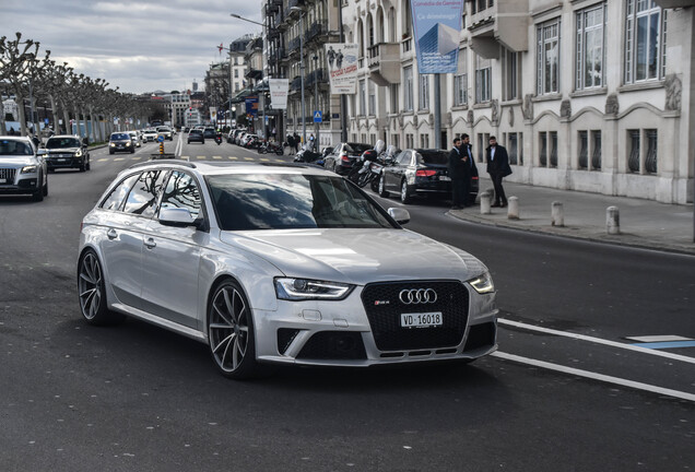 Audi RS4 Avant B8