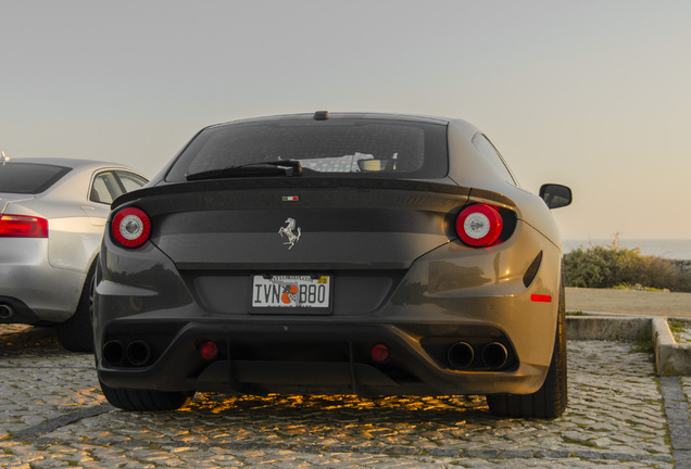 Ferrari FF