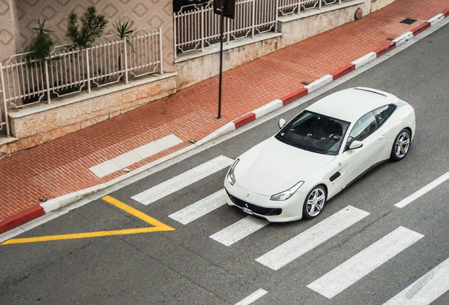 Ferrari GTC4Lusso