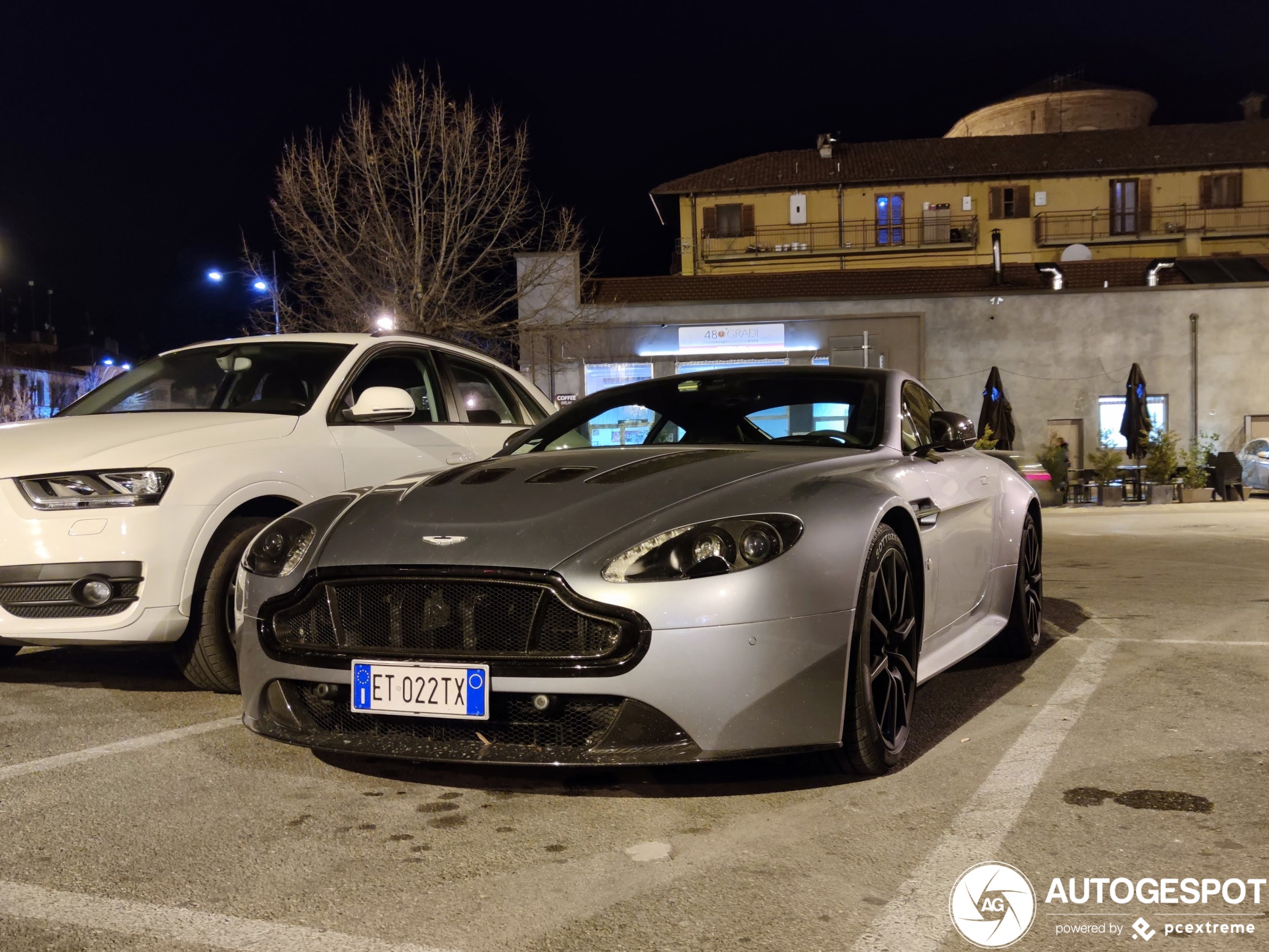 Aston Martin V12 Vantage S