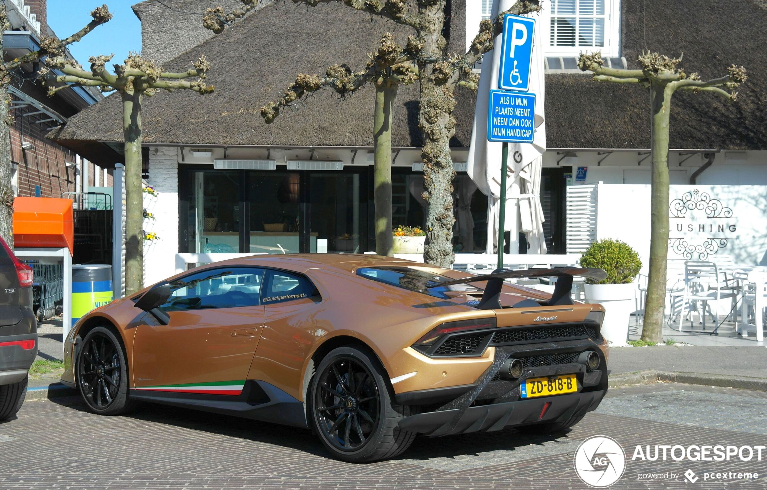 Lamborghini Huracán LP640-4 Performante