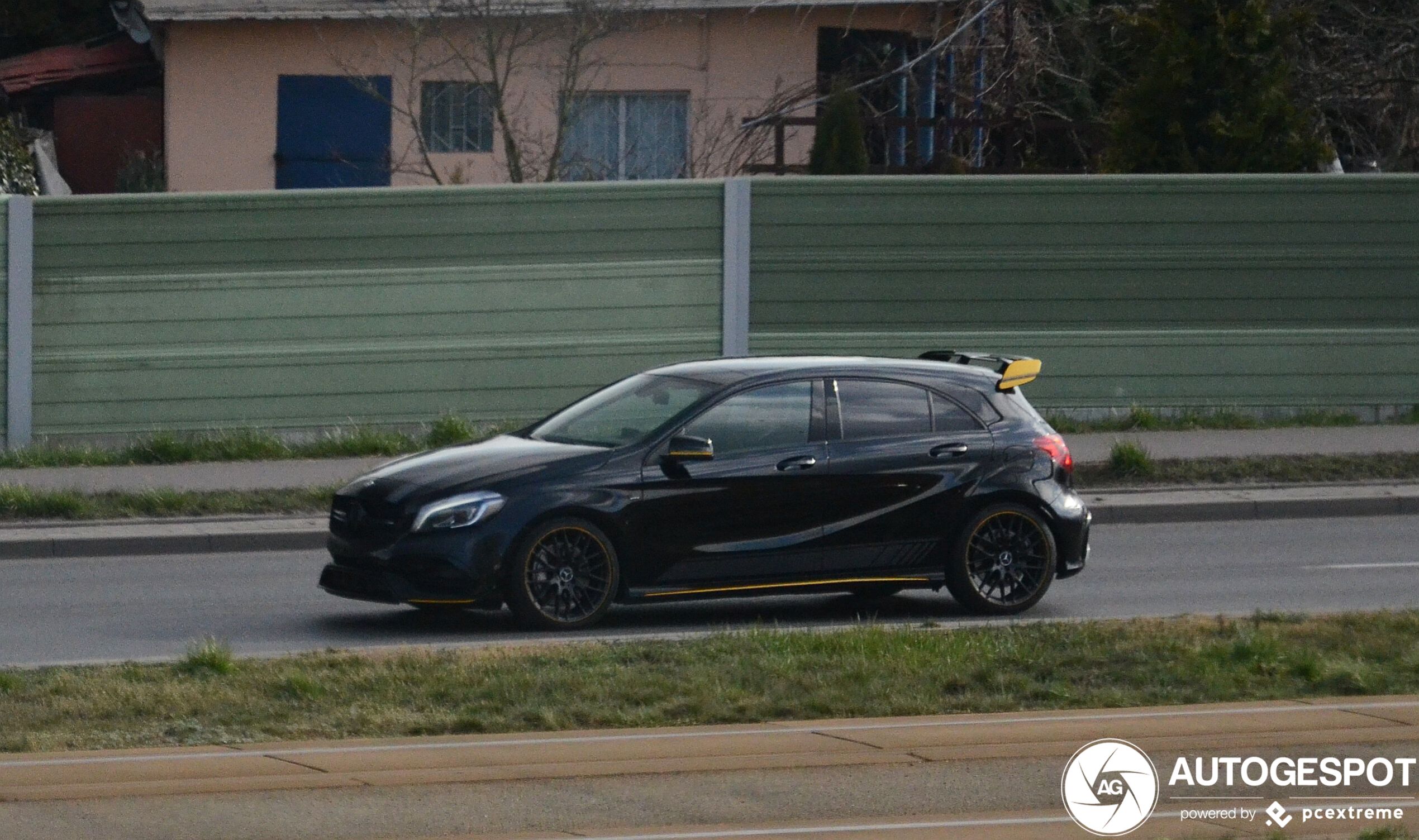 Mercedes-AMG A 45 W176 Yellow Night Edition