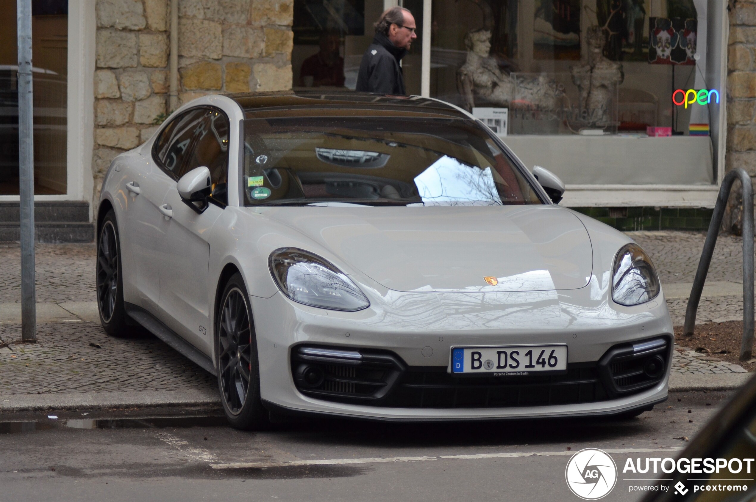 Porsche 971 Panamera GTS MkI