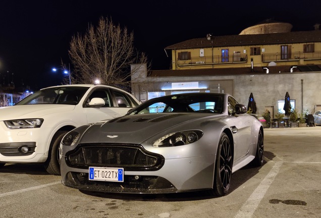 Aston Martin V12 Vantage S