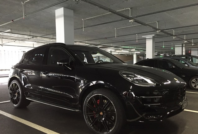 Porsche 95B Macan Turbo