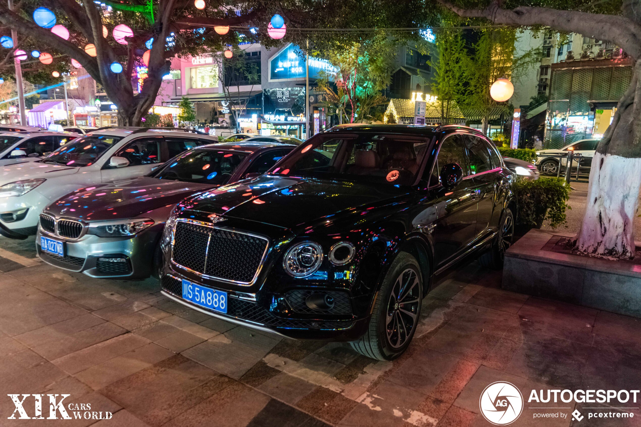 Bentley Bentayga V8