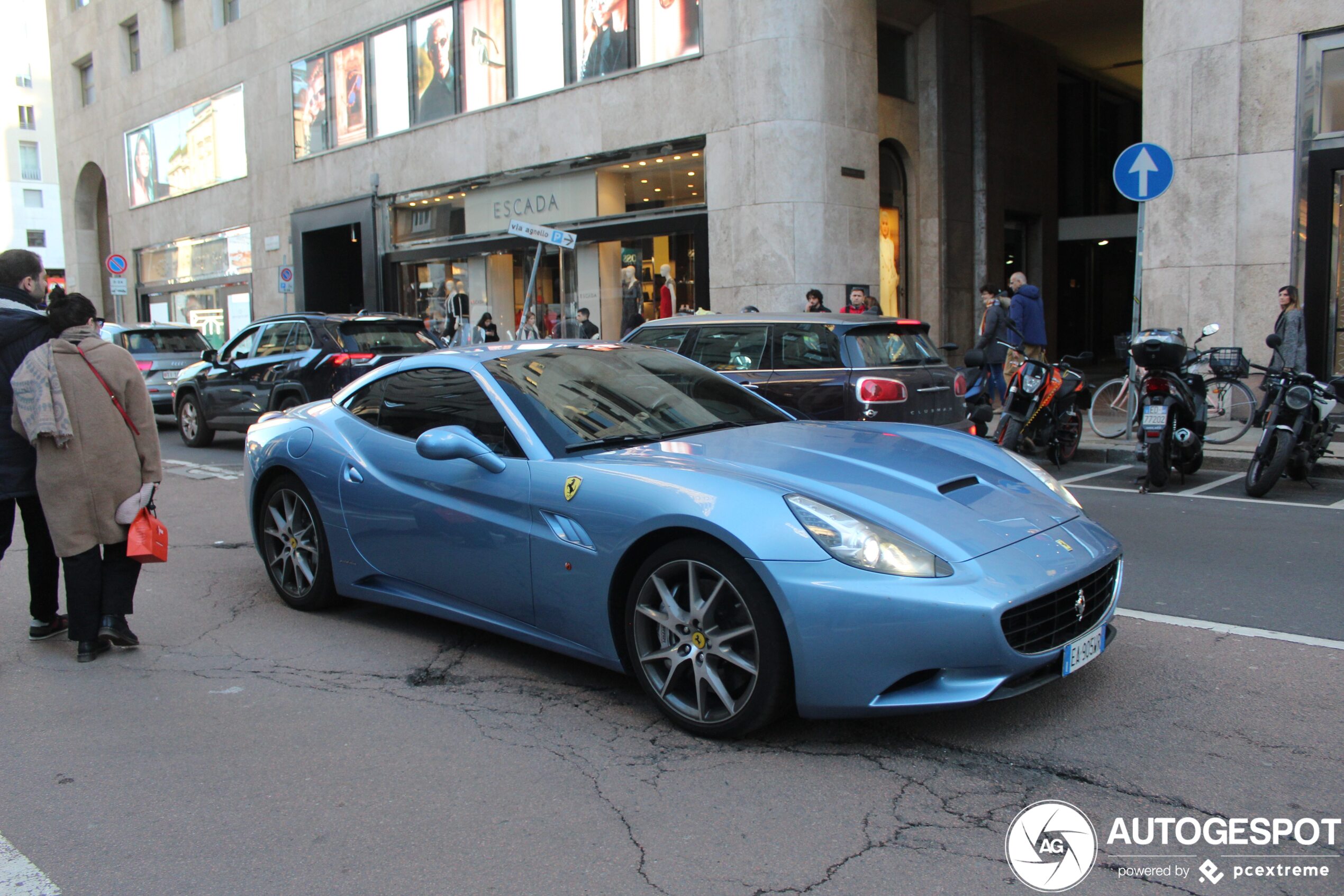 Ferrari California