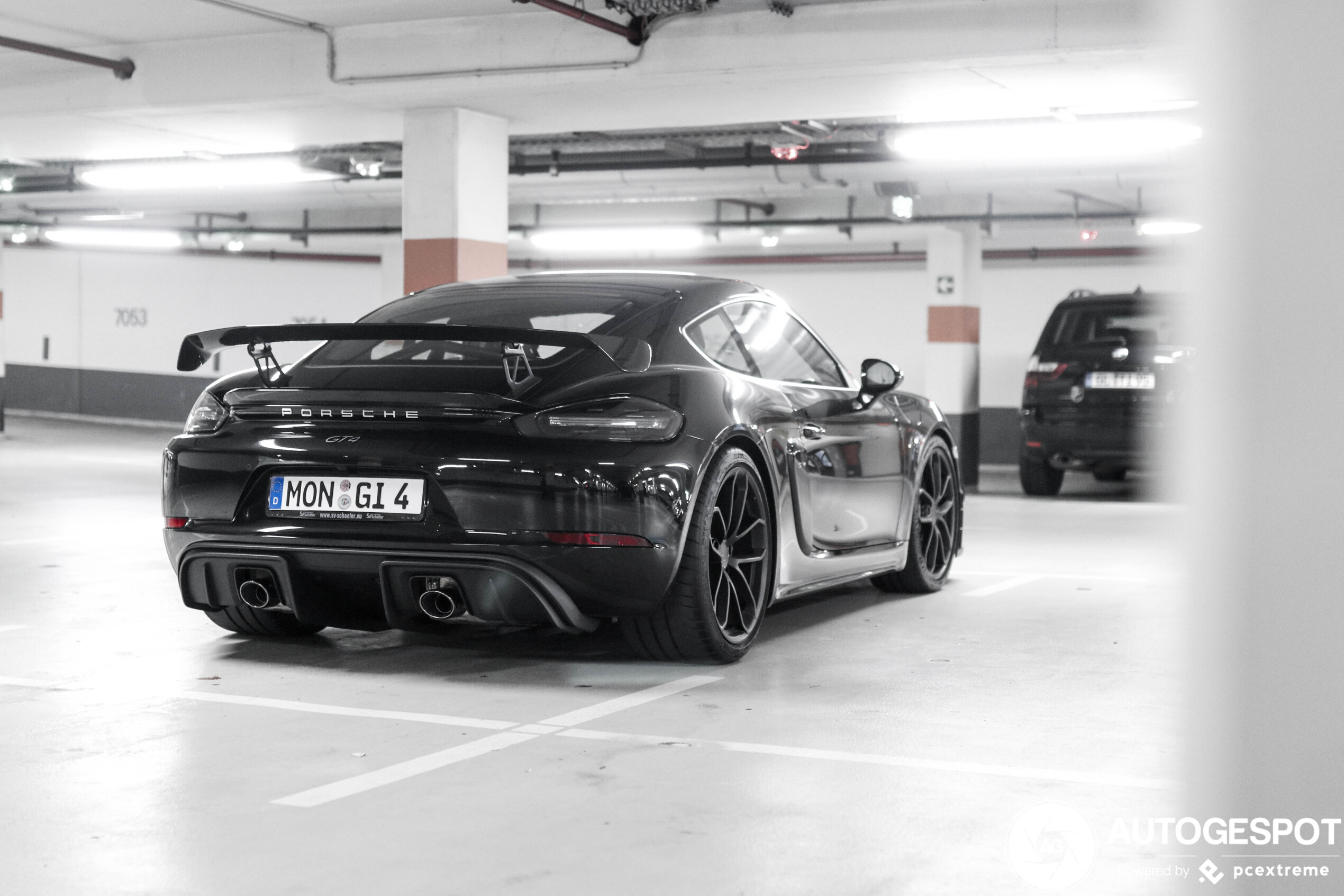 Porsche Cayman GT4 captured beautifully