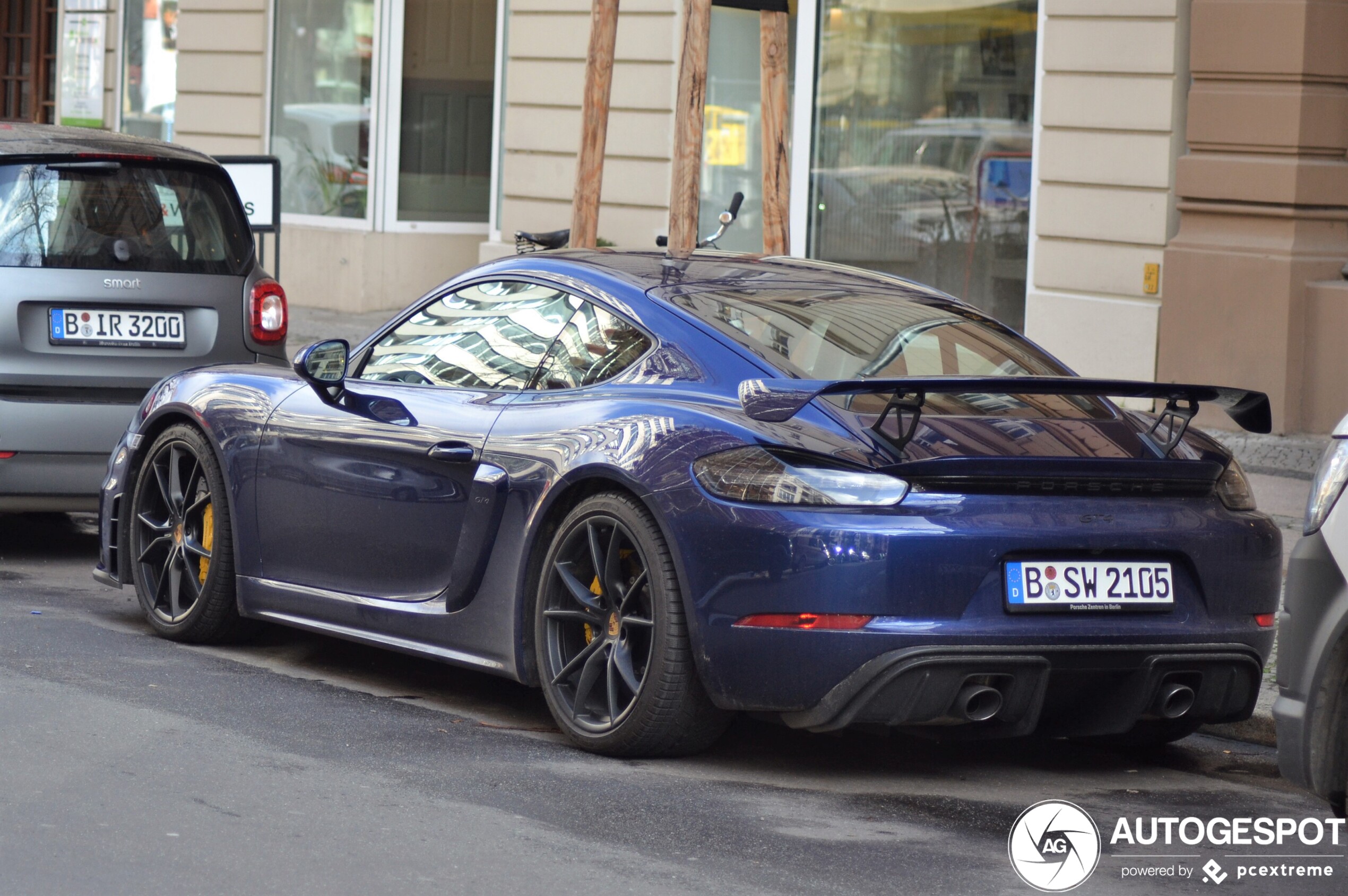 Porsche 718 Cayman GT4