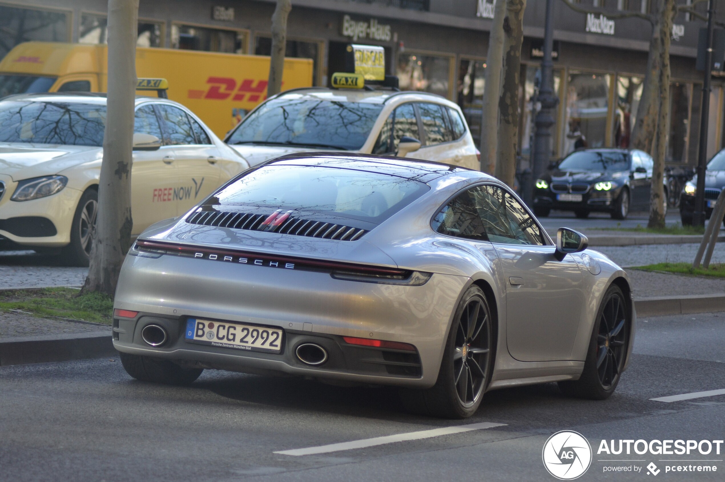 Porsche 992 Carrera 4S