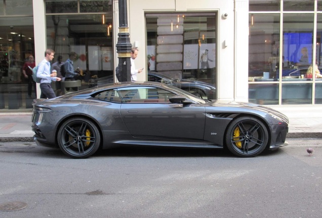 Aston Martin DBS Superleggera