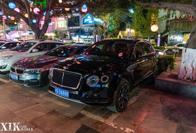 Bentley Bentayga V8