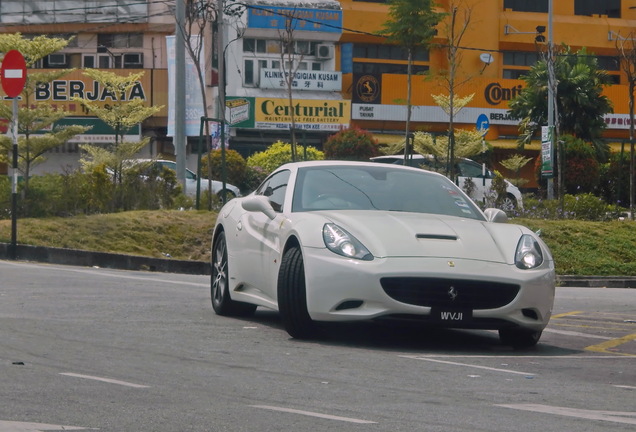 Ferrari California