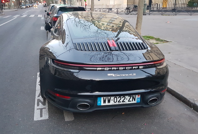 Porsche 992 Carrera 4S