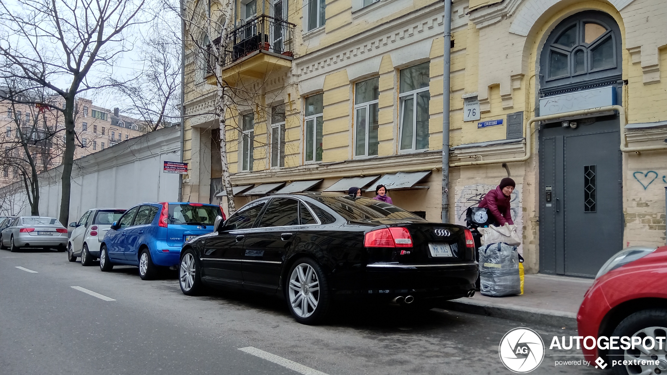 Audi S8 D3