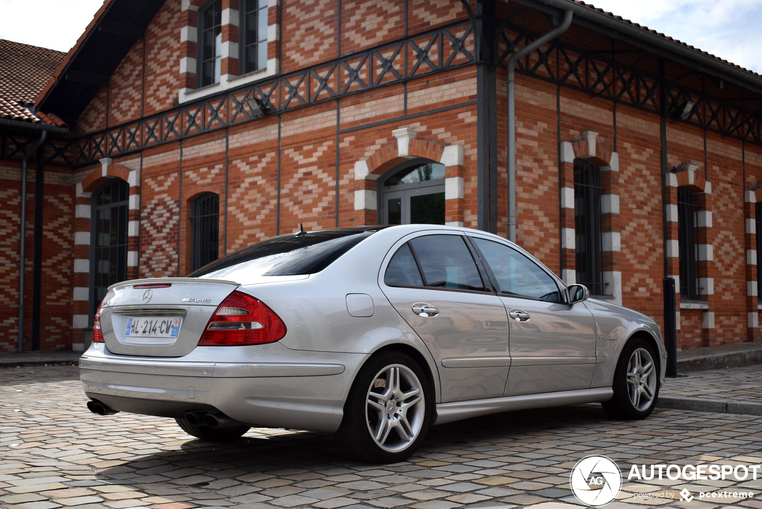 Mercedes-Benz E 55 AMG