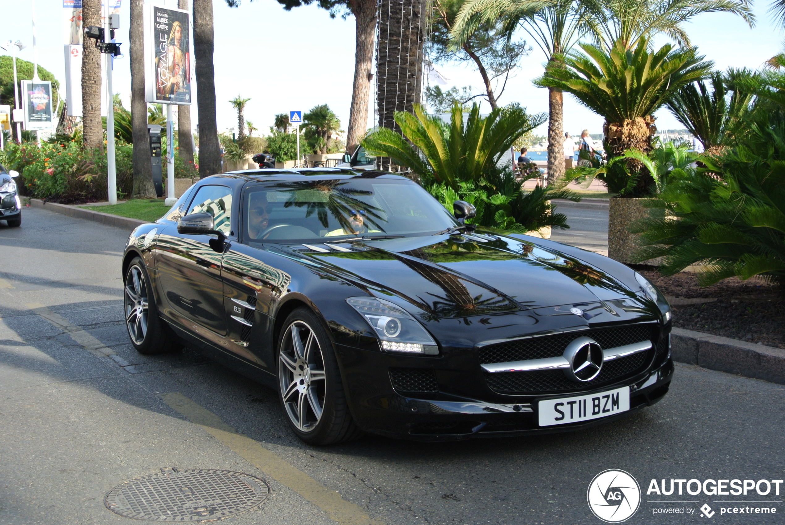 Mercedes-Benz SLS AMG