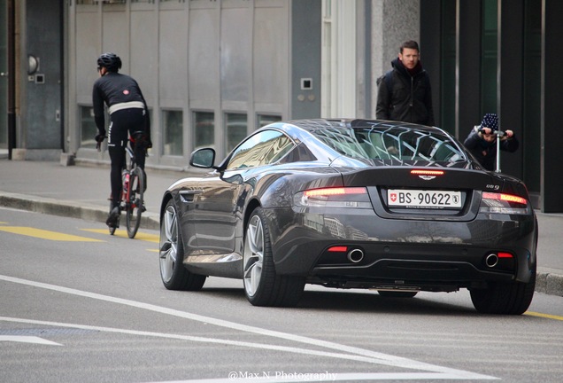 Aston Martin DB9 2013