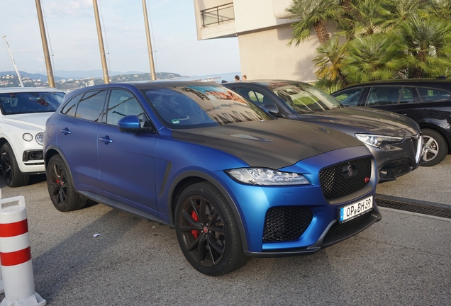 Jaguar F-PACE SVR