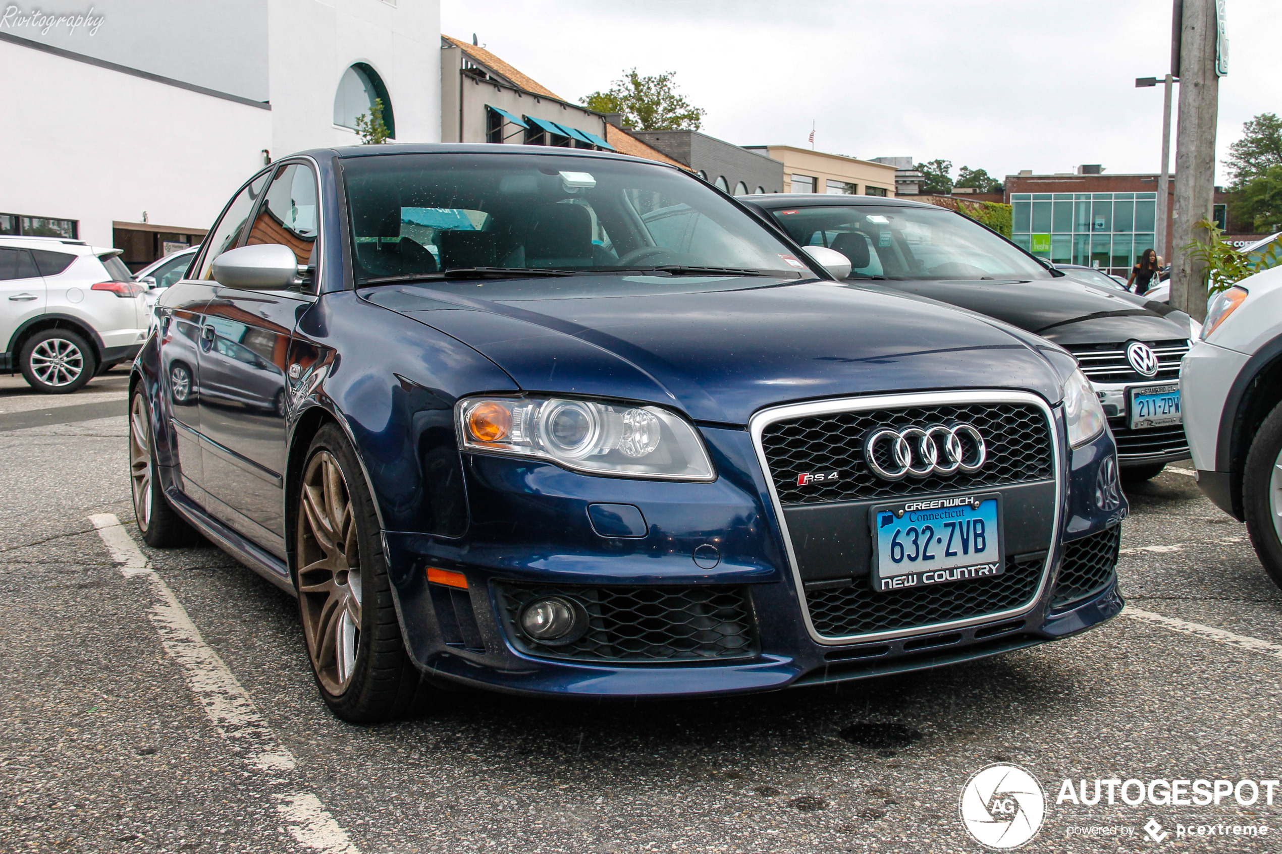 Audi RS4 Sedan