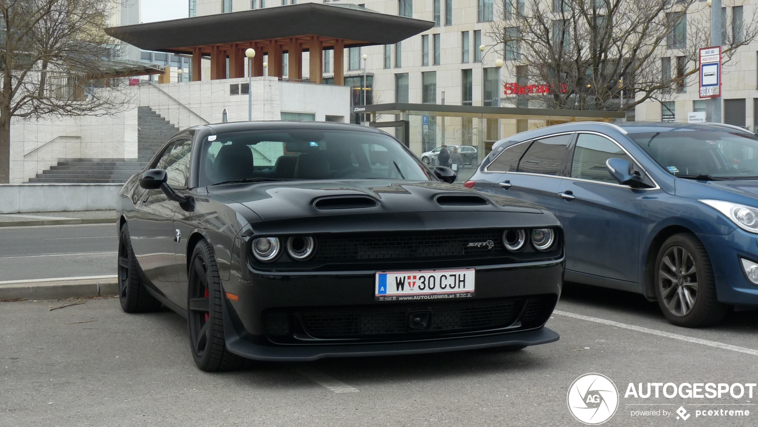 Dodge Challenger SRT Hellcat