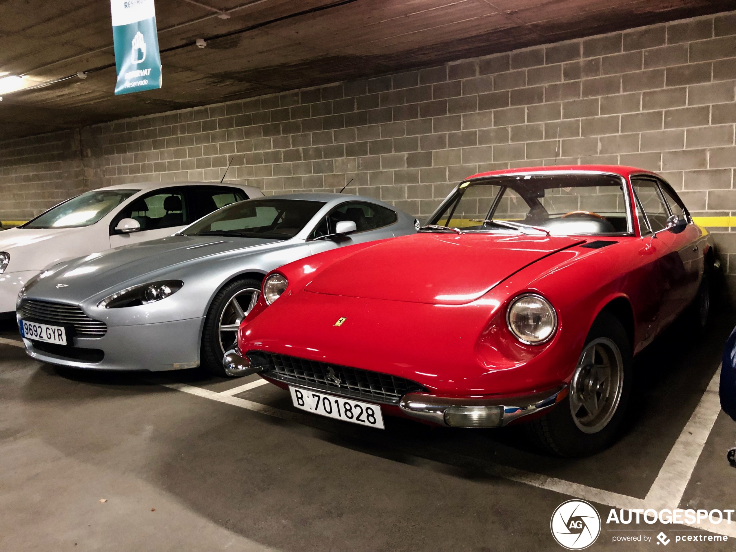 Ferrari 365 GT 2+2