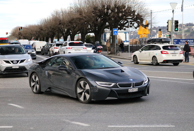 BMW i8