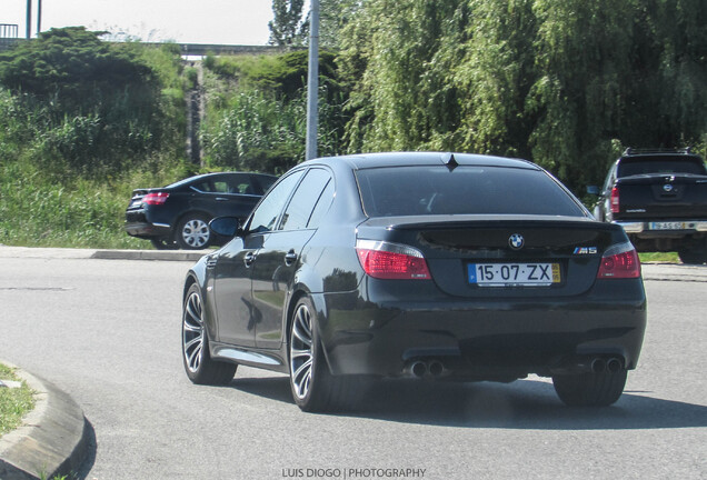 BMW M5 E60 2005