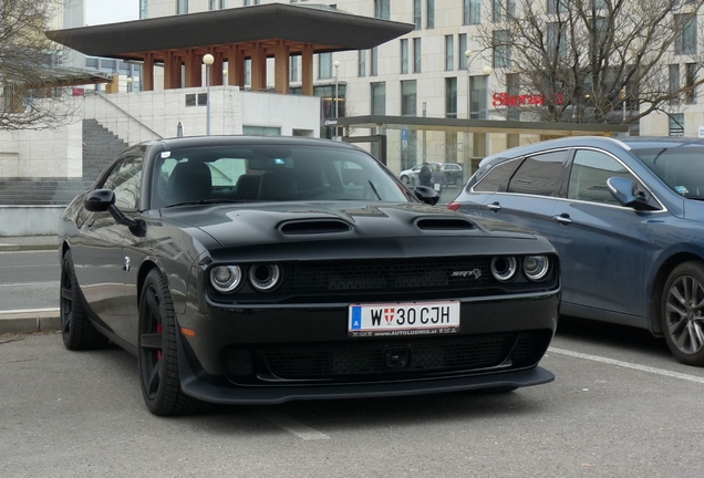 Dodge Challenger SRT Hellcat