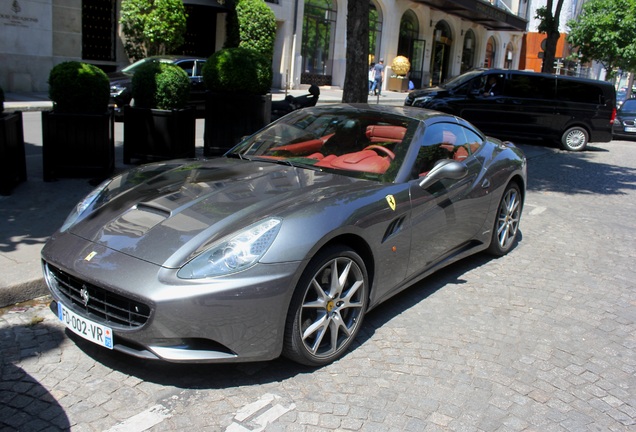 Ferrari California