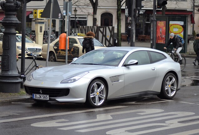 Ferrari GTC4Lusso