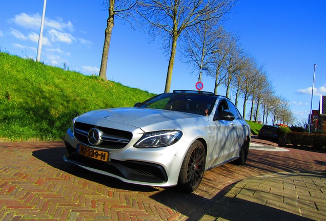 Mercedes-AMG C 63 S W205